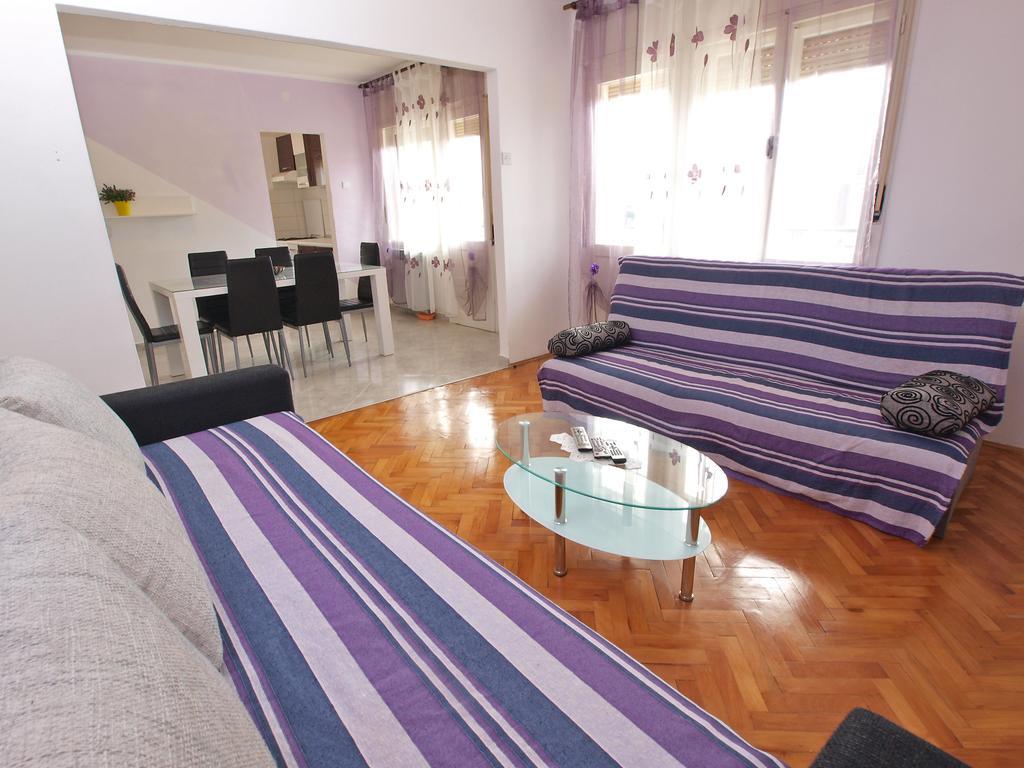 Apartments Ivanka 1056 Pola Esterno foto