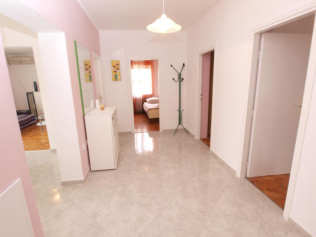 Apartments Ivanka 1056 Pola Esterno foto