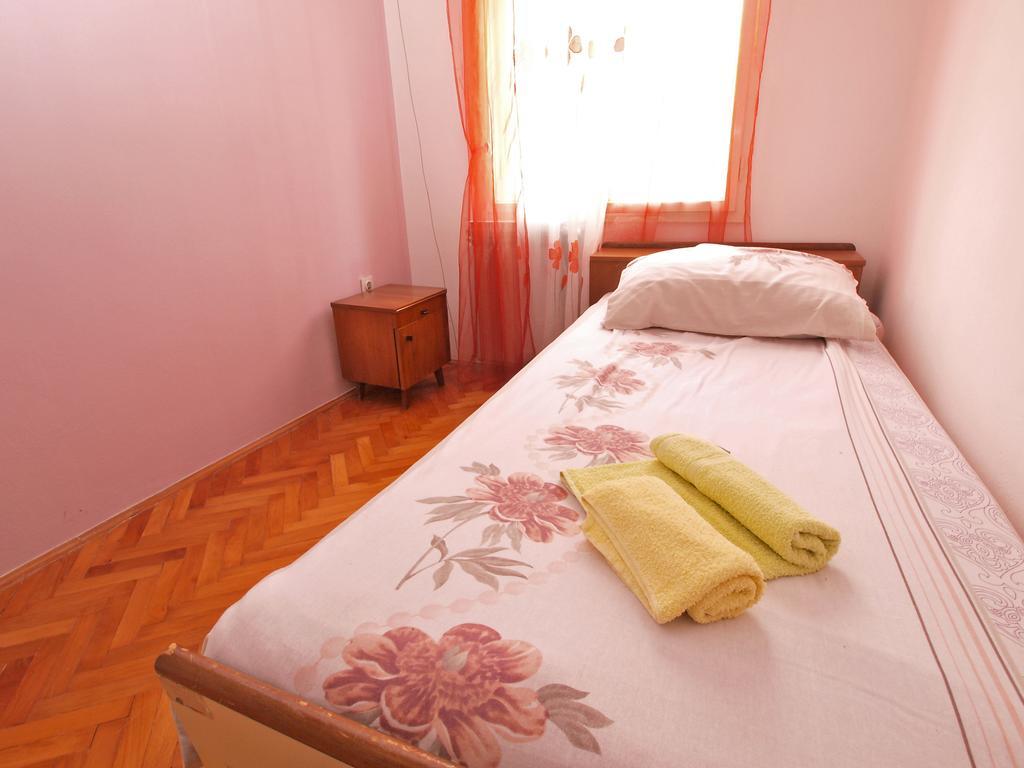 Apartments Ivanka 1056 Pola Esterno foto